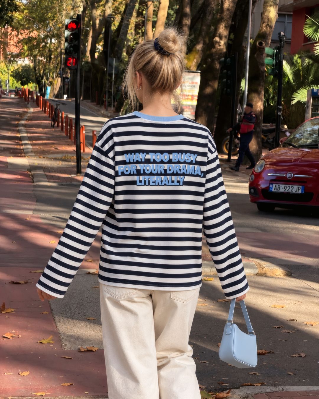 Çizgili Mavi Yakalı Sweatshirt – t-shirt ürün görünümü 1