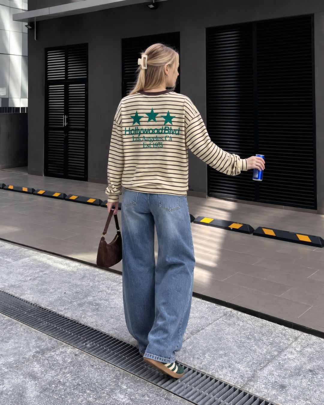 Çizgili Hollywood Baskılı Sweatshirt – t-shirt ürün görünümü 1